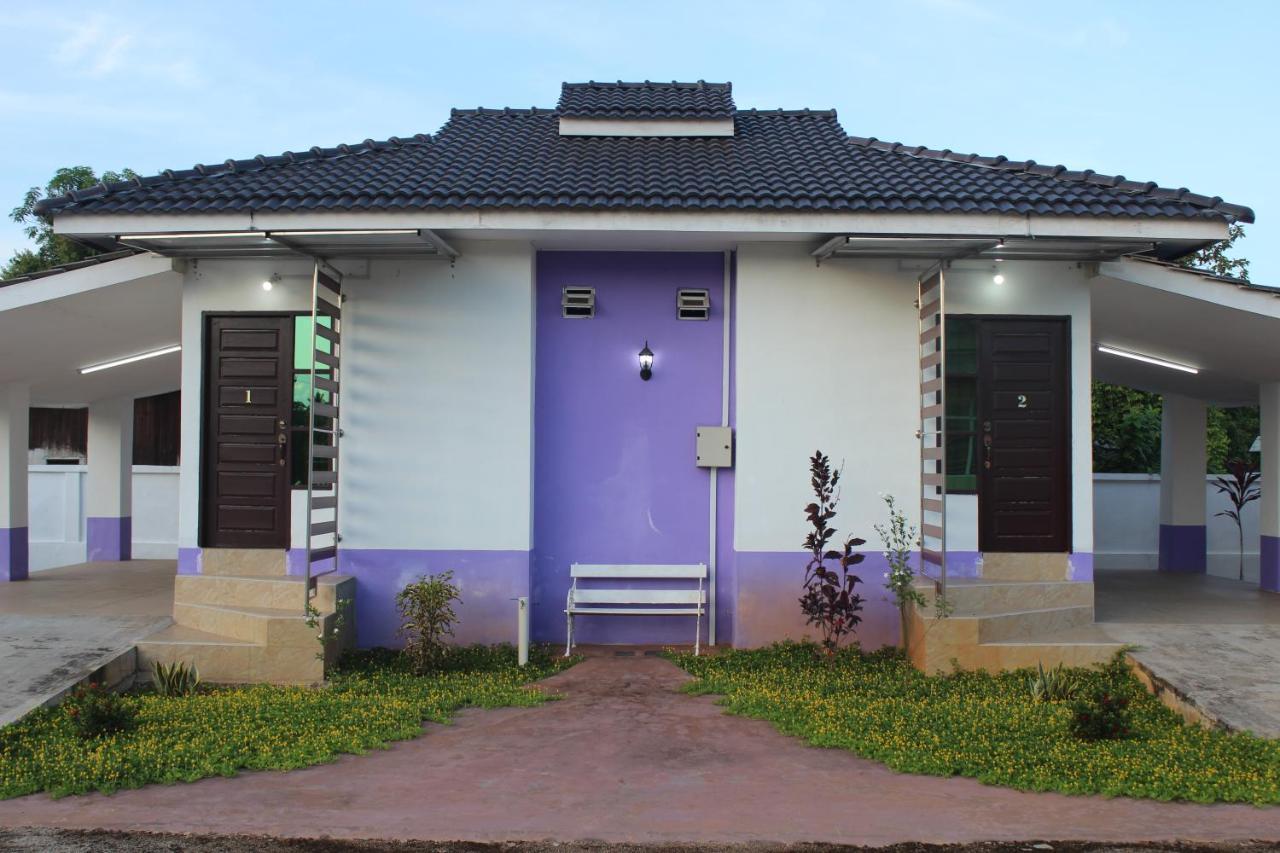เอ็มมา เกสต์ เฮาส์ Hotel Jertih ภายนอก รูปภาพ