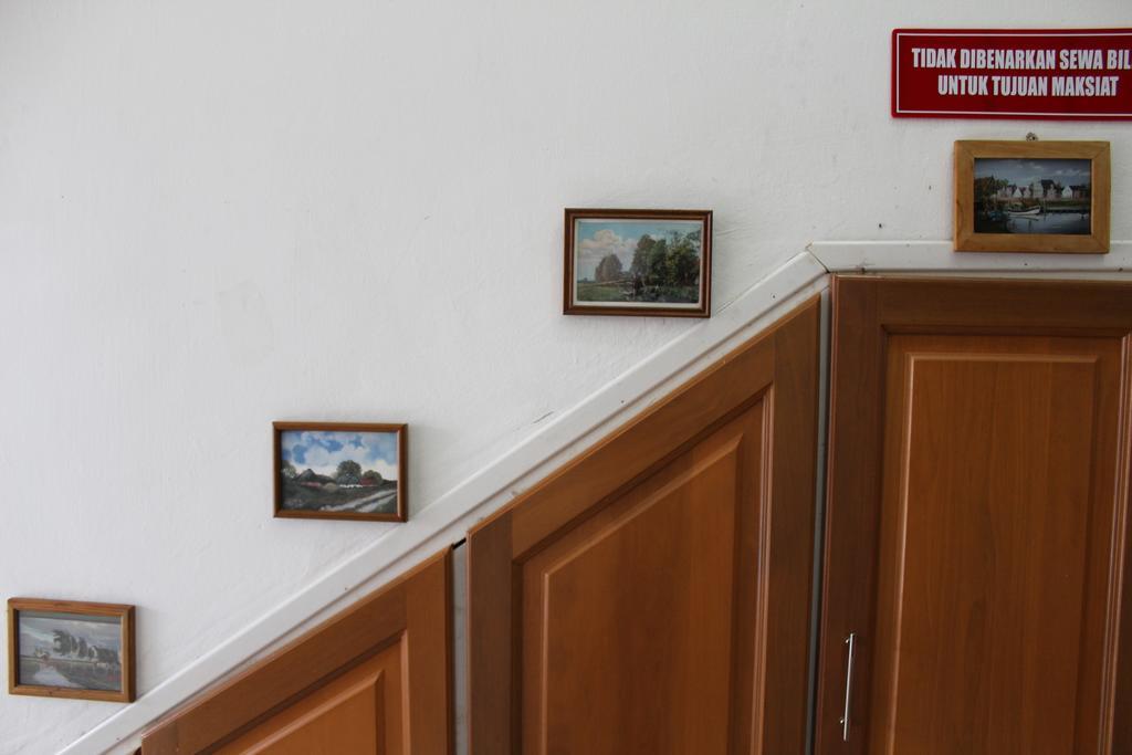 เอ็มมา เกสต์ เฮาส์ Hotel Jertih ภายนอก รูปภาพ